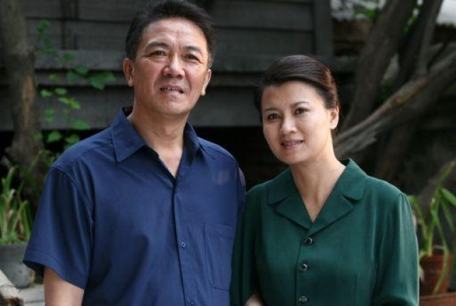 在2009年,李幼斌曾透露自己和前妻有一个24岁的儿子.