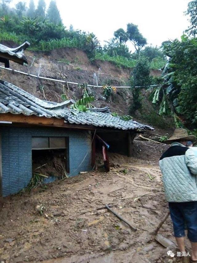 镇沅县者东镇东洒村暴雨致灾,3人失联(现场图)