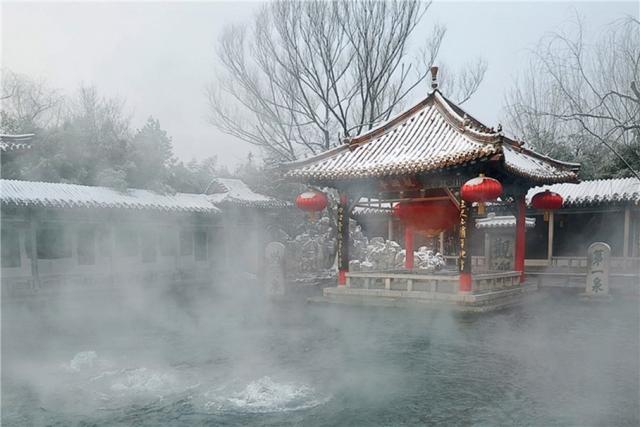 雨季,不能不去趵突泉