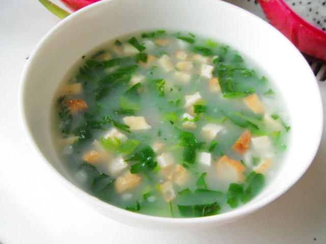 蔬菜汤的100种做法,有哪些好喝的蔬菜汤答:最有名的蔬菜汤是罗宋汤