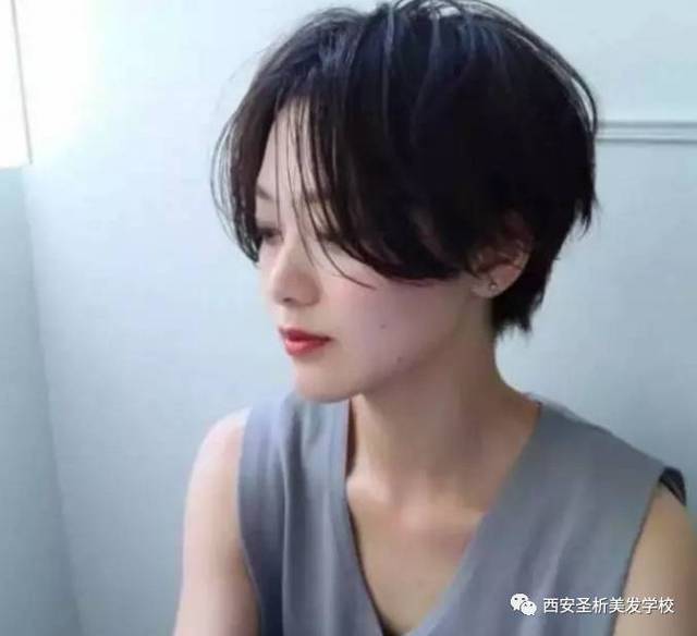 【为什么矮个女生最适合剪短发?】