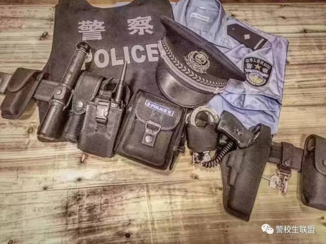 警校军训"枪"记得自备,95式最好64式也行!