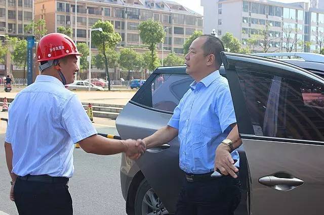 湘潭市住建局局长陈荣等领导一行考察步步高·九华新天地,好评不断寄