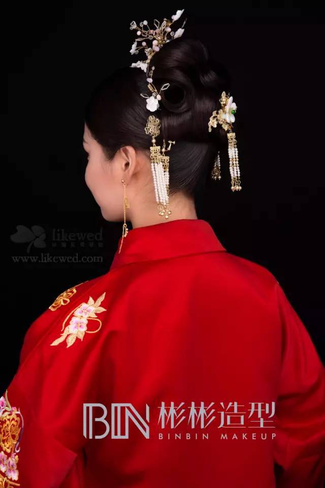 刘诗诗,安以轩,钟丽缇,等明星新娘为什么爱中式造型因为美啊!