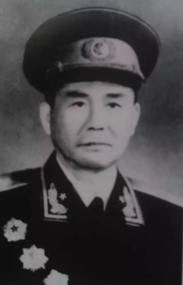 王奇才将军 王奇才将军简介 王奇才(1903年-1976年),上杭县才溪镇下