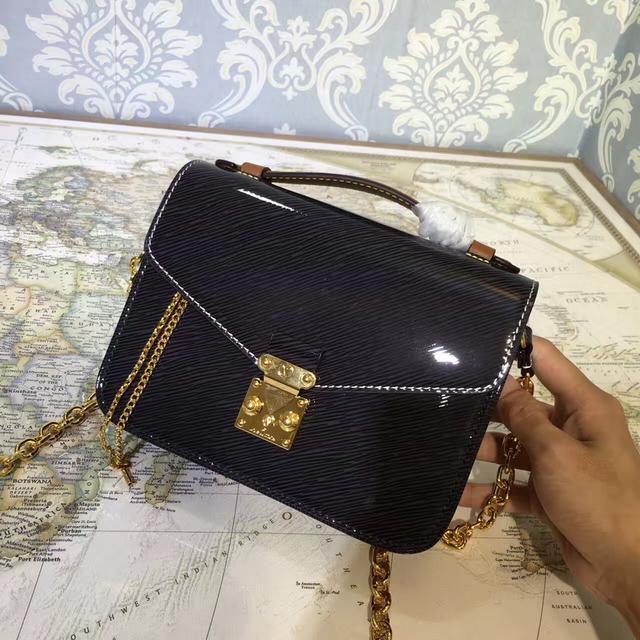 lv m54990 新款 pochette metis mini 链条 邮差包