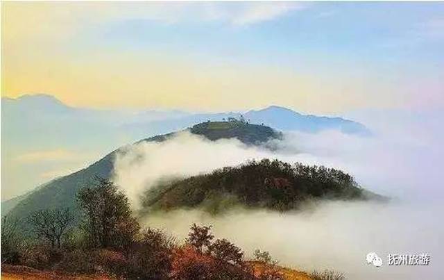 或曰别名紫微山,在庐州巢县(今属安徽 第十九:清远山,在广州清远县