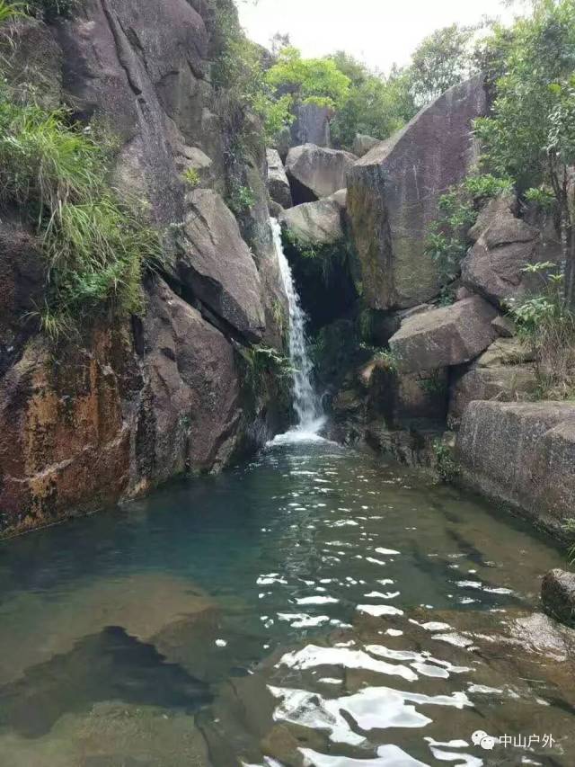 8月19日利石水库小环线溯溪,登五桂山主峰观三乡全景