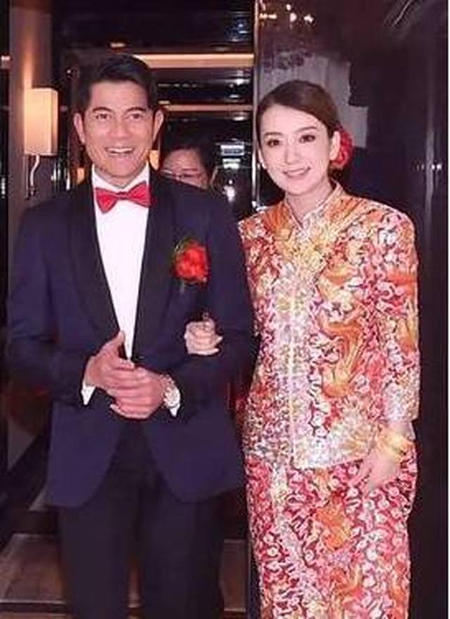 一向宣称不婚的郭富城还不是在52岁的时候跟小女友方媛结婚了?