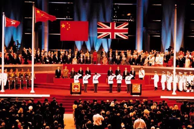 1997年,香港回归交接仪式