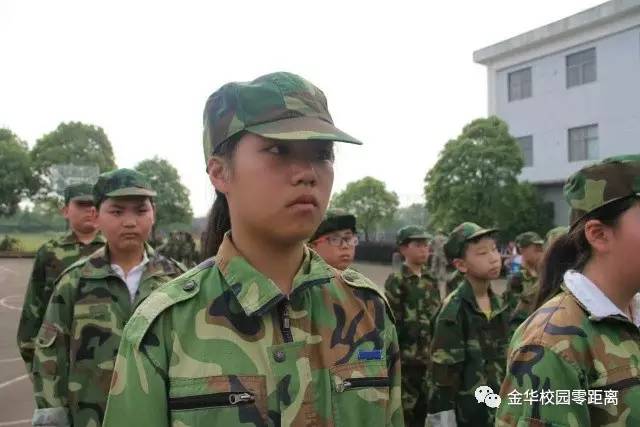 婺城小学的孩子们如跳动的精灵,朝气蓬勃地来到婺城区国防教育基地