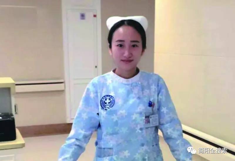 看完让人泪崩,简阳市人民医院四个年代的护士:以天使