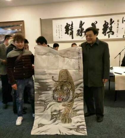 醉心画虎的80后新锐画家:魏文乐