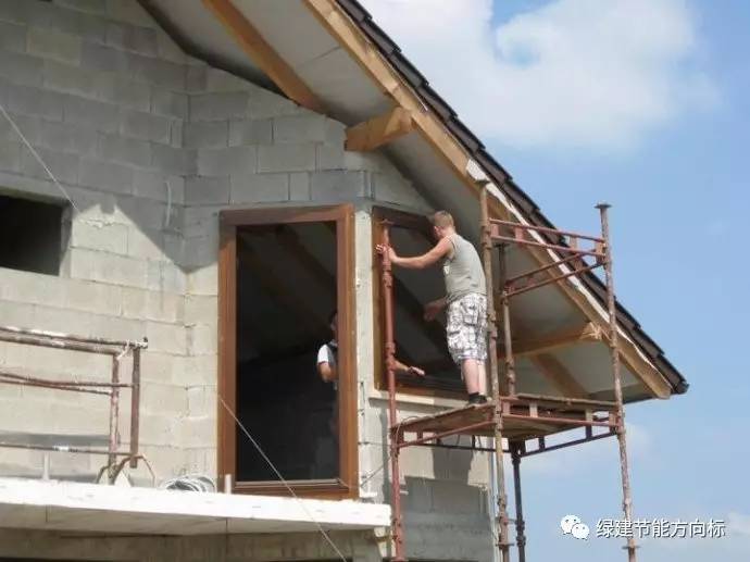 欧洲一栋采用空心砌块建造的被动式舒适住宅案例分享