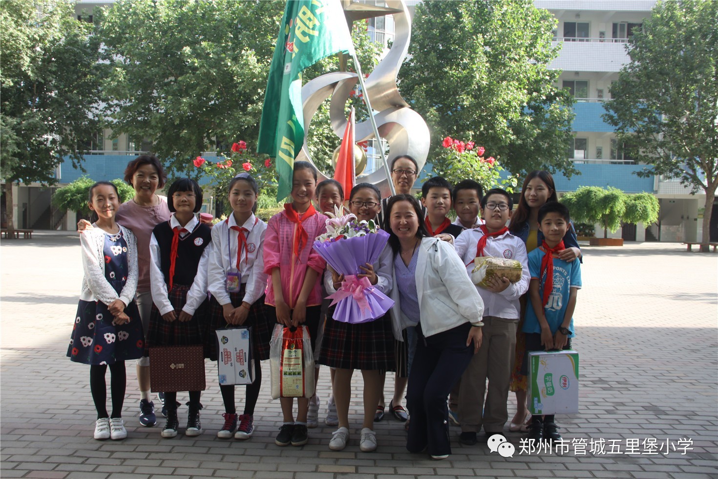 五里堡小学黑阿姨我在你身边