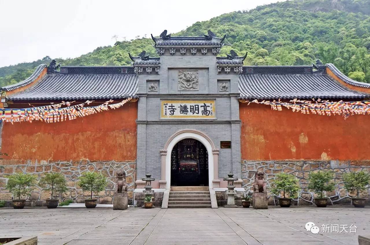 国清景区内的国清寺是佛教本土化第一宗"天台宗"的发祥地,也是日本