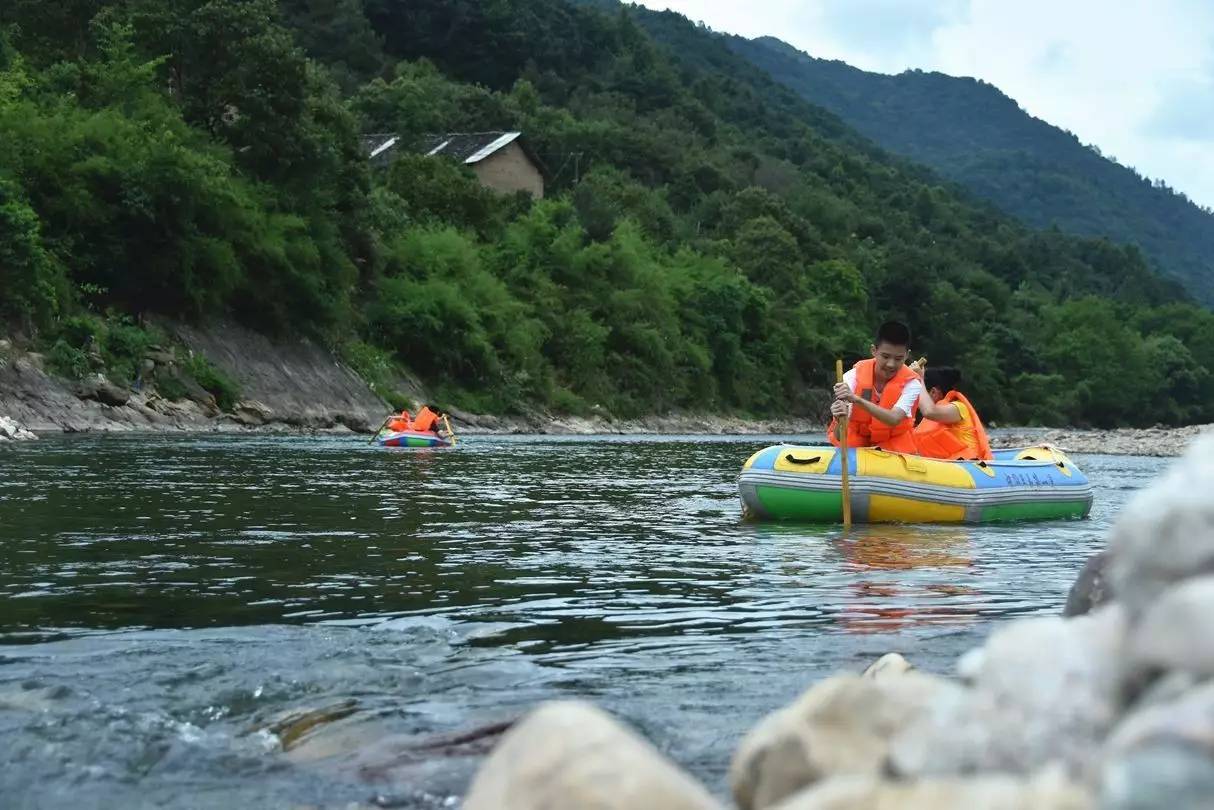 舒城:母亲节,带妈妈来晓天兰花谷漂流!关注免费!