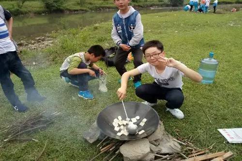 七(4)班户外野炊活动图片分享