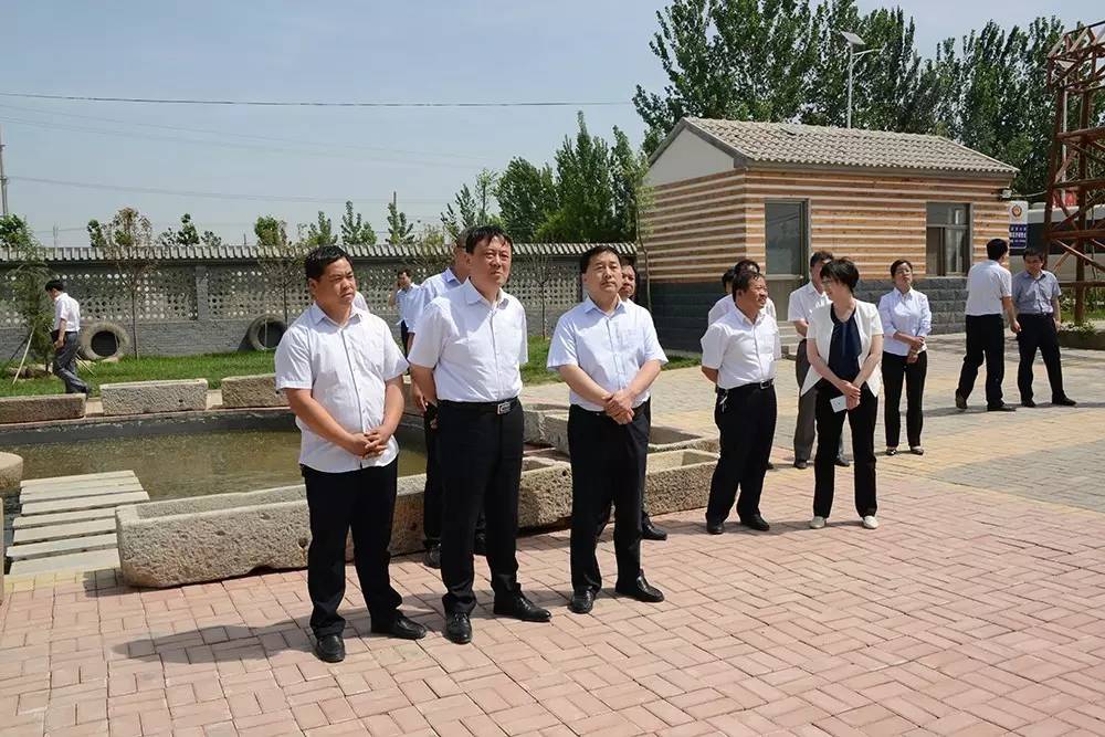 从乡村旅游行业发展前景等宏观方面提出了几点建议,高唐县委副书记