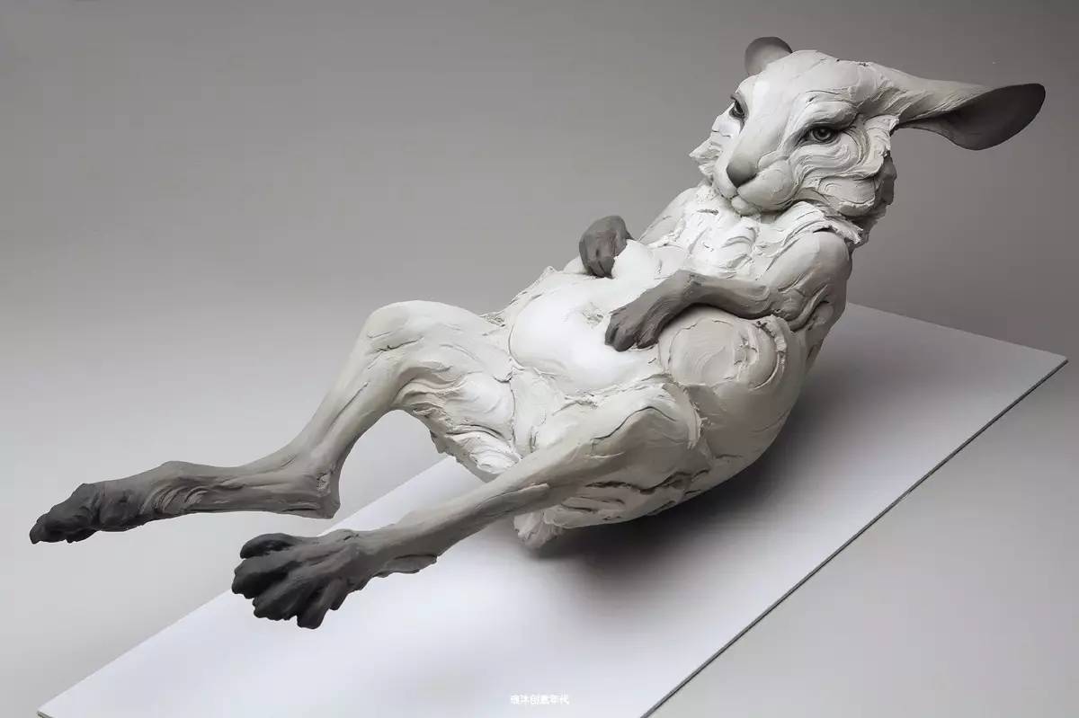 震撼人心 | 美国雕塑家beth cavener动物雕塑