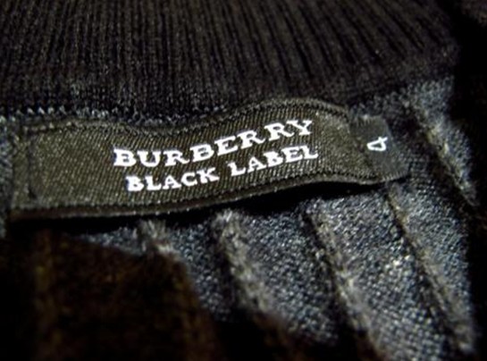 burberry风衣_burberry风衣真假辨...(3)