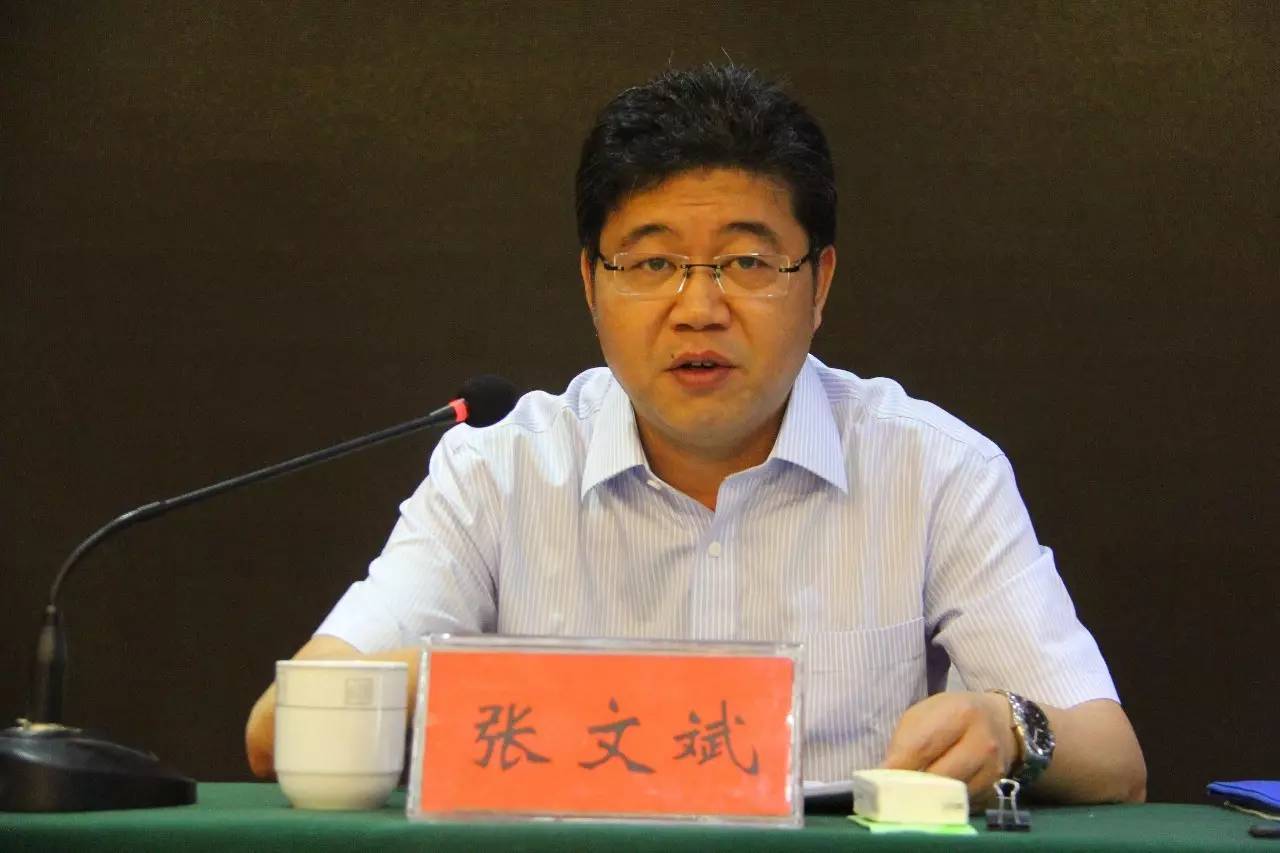 开班典礼结束后 教育部思想政治工作司副司长张文斌 为学员们作了题