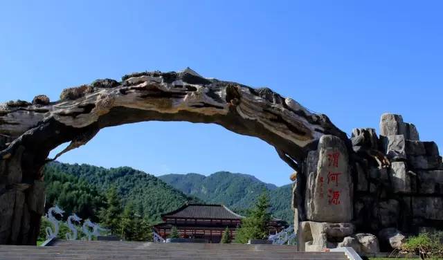 沿线站点先睹为快,饱 饱眼福,饱 饱"口福" 兰州牛肉面 黄香沟鸡 岷县