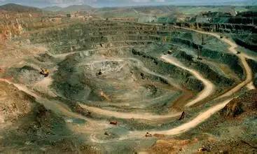 蒙古包头市白云鄂博铁-铌-稀土元素矿床