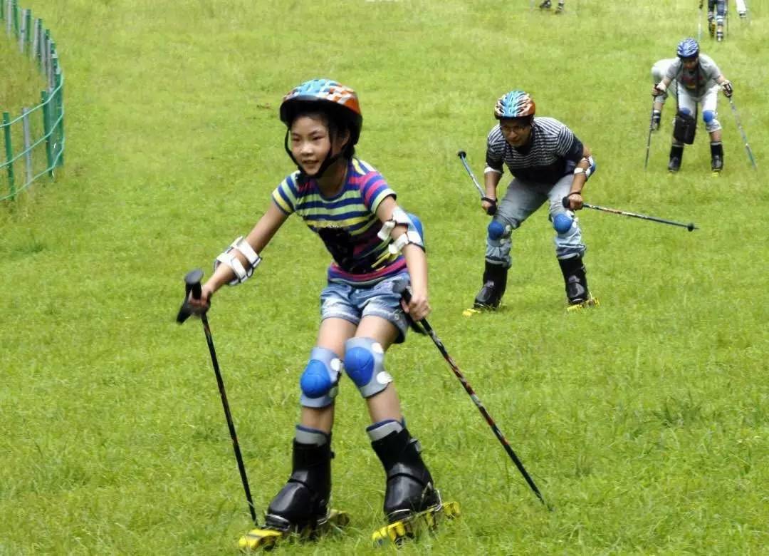 没有七彩祥云 那么七彩饺子加滑草约不约?