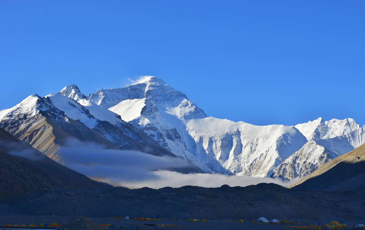 世界之巅珠穆朗玛峰—五月阿里加新藏线最新图集