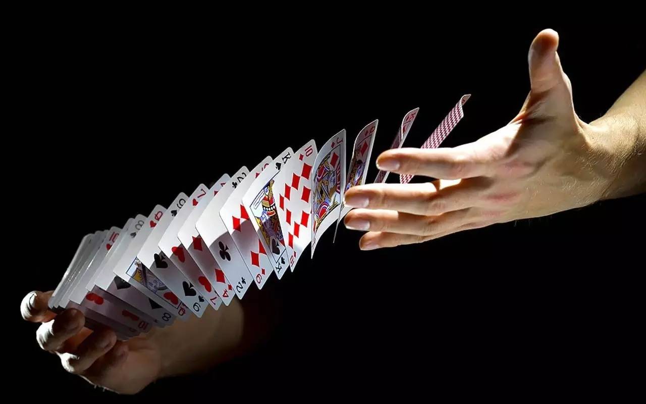 姚记魔术扑克背面认牌表演高科技道具魔术花色宾王纸牌定制送图解-Taobao