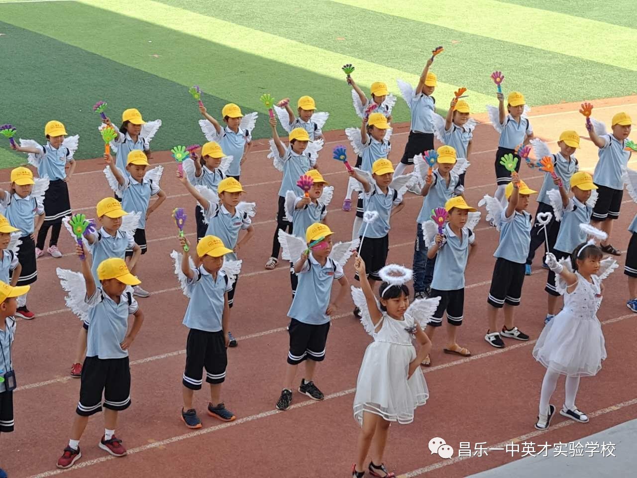 昌乐一中英才实验学校:首届体育节暨2017年春季运动会