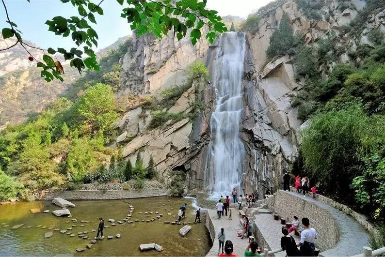 旅游 正文  汉山(新修的木栈道) 红亭驿(所有游客免费) 来源:灵宝旅游