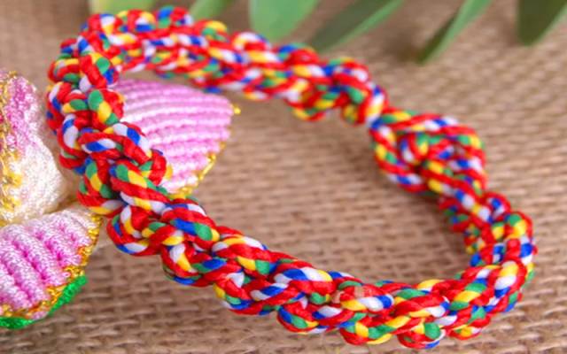 当端午节遇上儿童节，一起来山东龙口南山国际会议中心编彩绳吧！