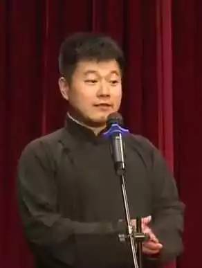 李国盛,中国曲艺家协会会员,国家一级演员,北京市曲艺团相声演员