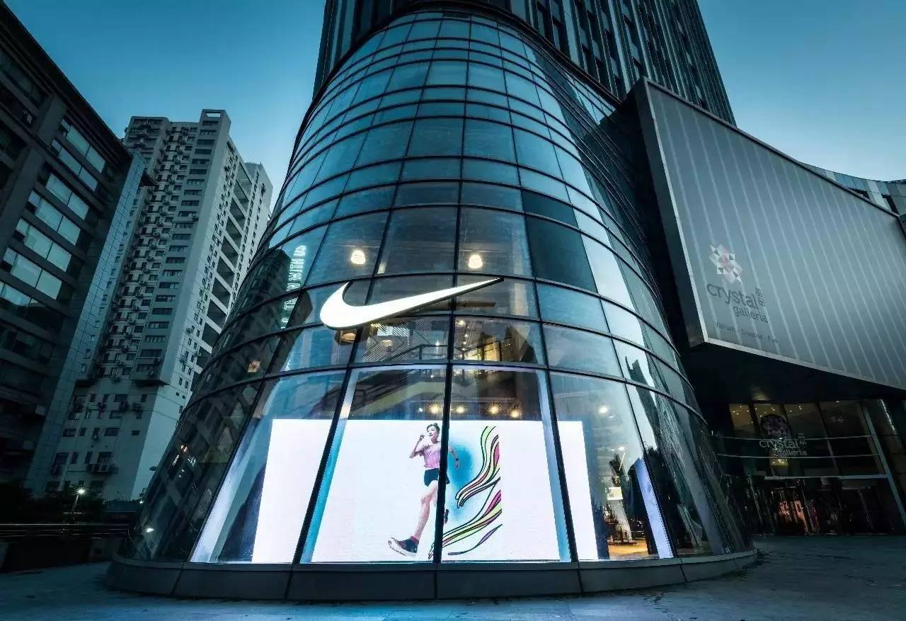 耐克nike在上海一天开了三家体验店,这三家体验店除了