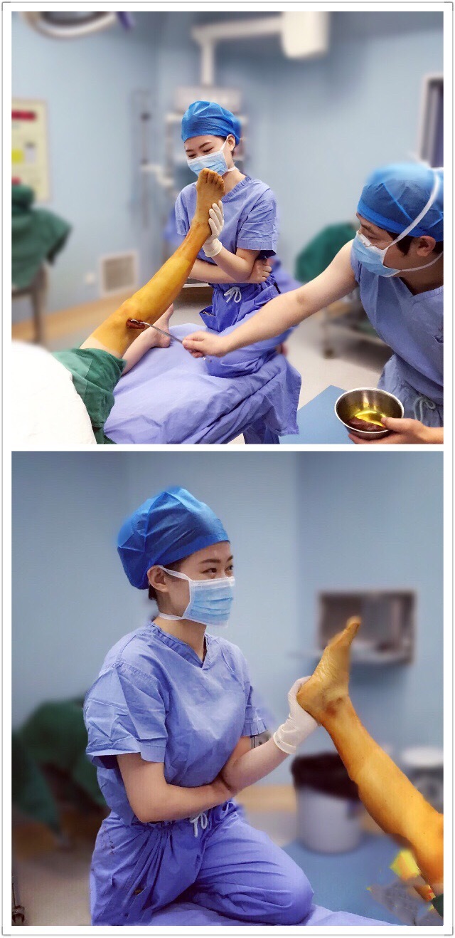 标题:手和足 投稿人:倪淑文 正在进行手术前的皮肤消毒