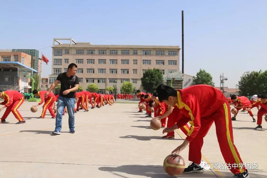 窝洛沽中学坚持大课间活动常态化