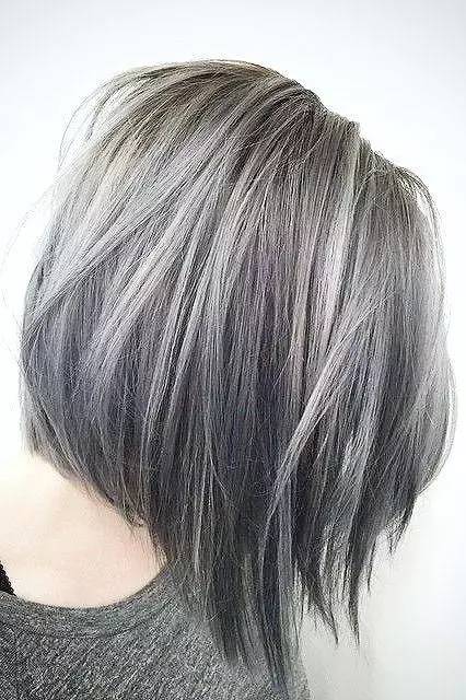 看了那么多,这灰色的头发是不是也吸引你了呢?