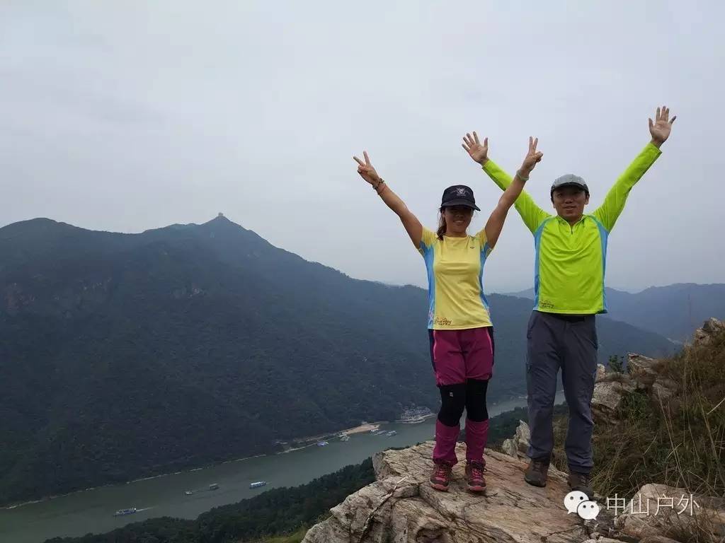 5月30日清远飞来峡穿越南峡山脊,俯看壮美的北江峡谷全景