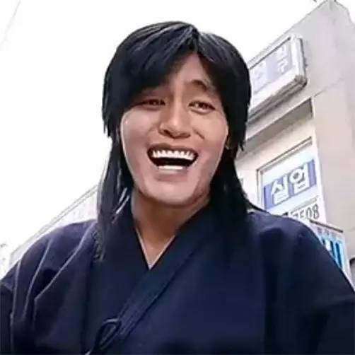 真名崔成国,韩国演员,表情出自电影《金馆长对金馆长对金馆长》.