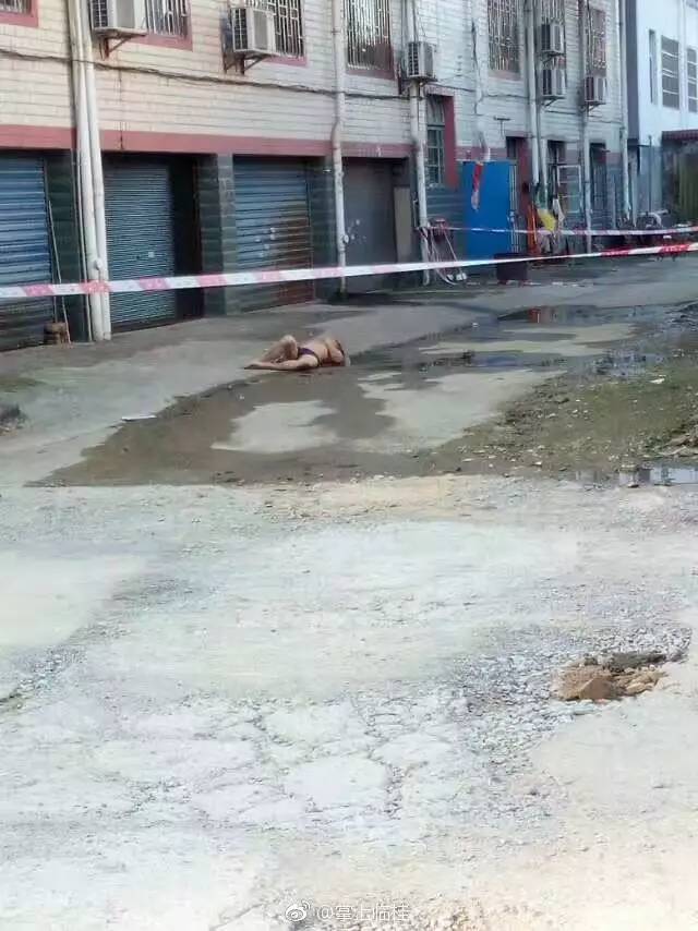 【突发】今早,桂林街头惊现一具裸尸!