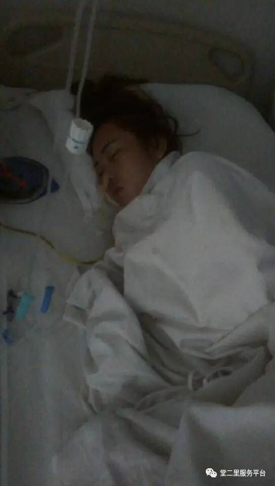 图片是王德江的妹夫,现在依然昏迷不醒,在重症监护室,头部严重受伤