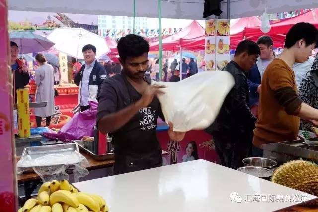 庆阳首届音乐啤酒、国际美食狂欢节今日在西峰嘉鑫国际建材城开幕