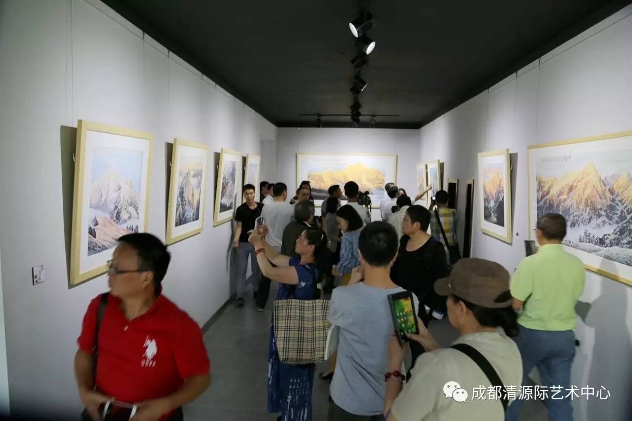 "雪韵峰光-李兵山水画作品展"今日(5月26日)15:00时在成都清源际艺术