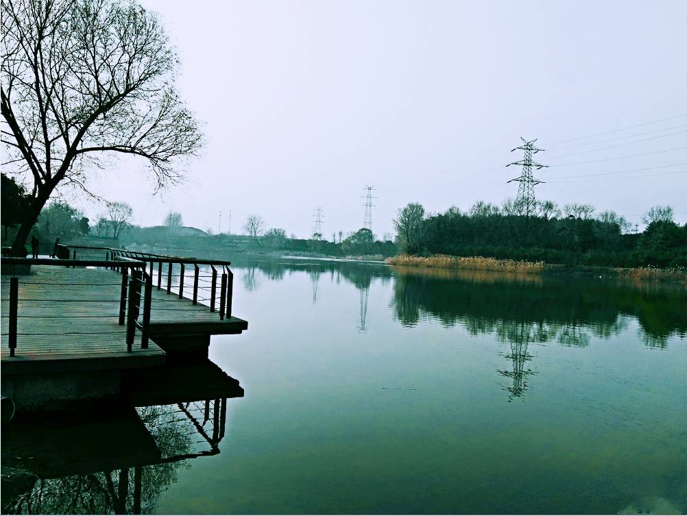 景区位置:西流湖生态公园位于郑州市中原区