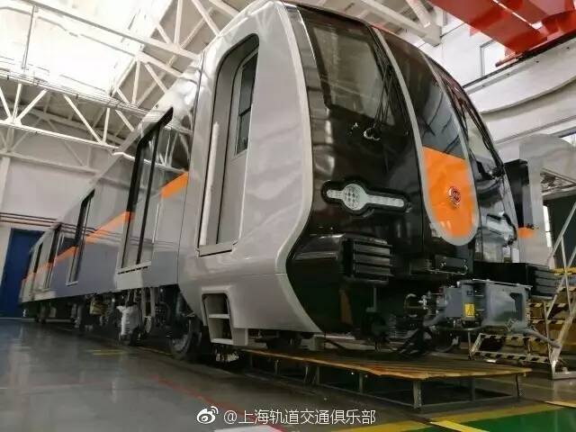 这30列新车的首列将在今年中期交付上海,其后29列列车将在之后的17个