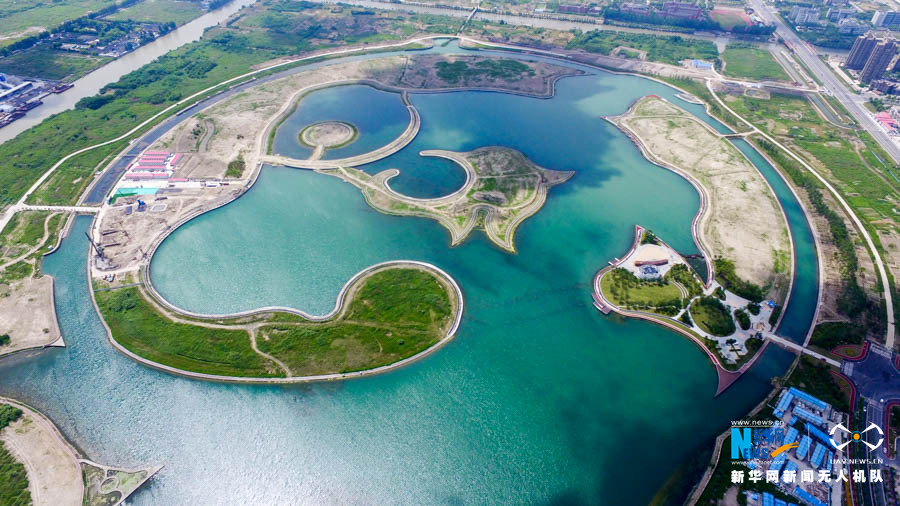 奉贤新城"上海之鱼"成上海面积最大人工湖!湖堤路一期图片
