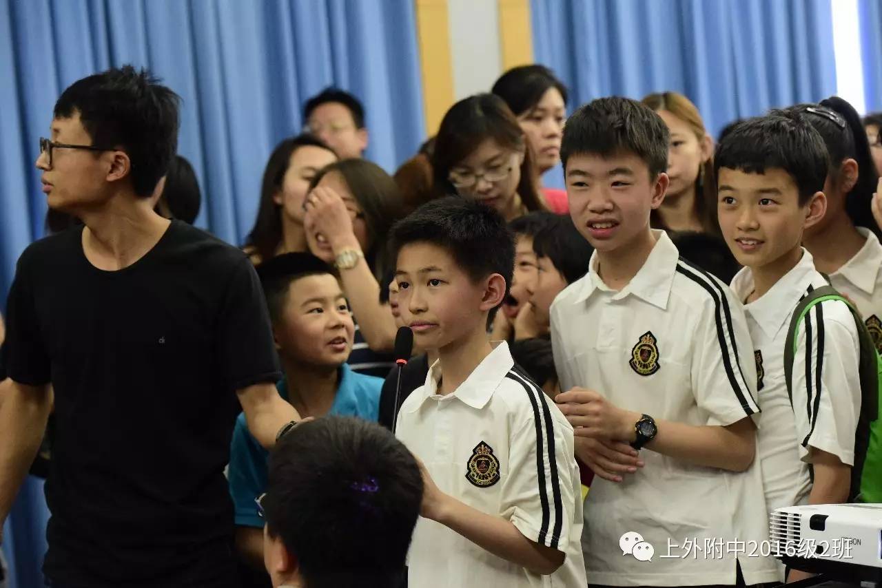 探索极地奥秘激励上外附中学子致敬中国极地科考队