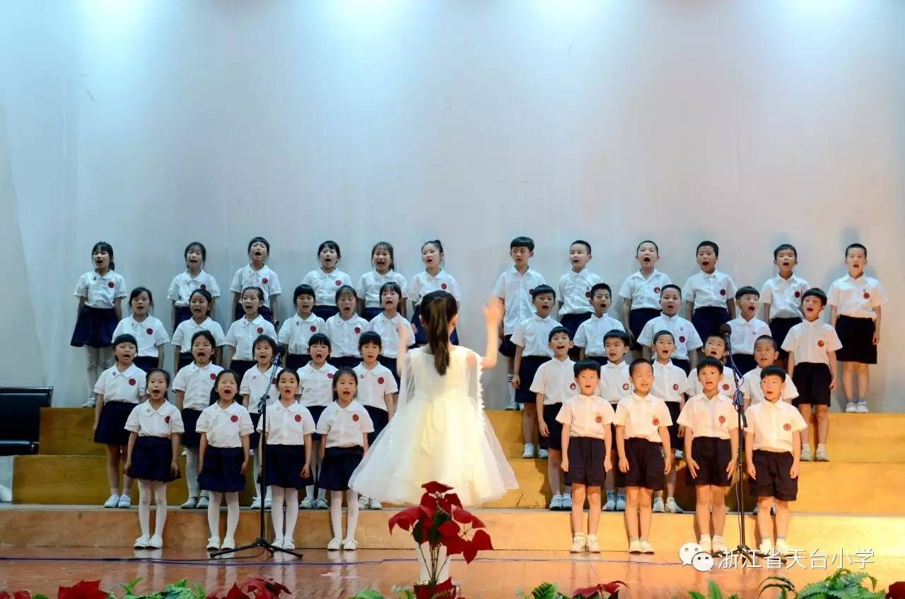 一年级 ——记二年级组"班班有歌声"合唱比赛 庞丹玲 5月27日下午